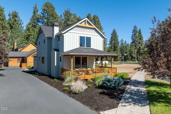 446 S Cottonwood Street, Sisters, OR 97759