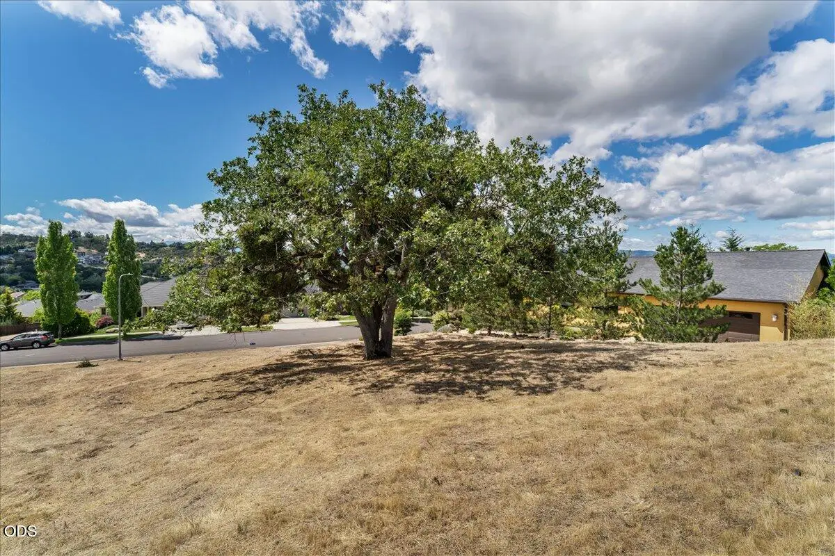 4359 Vista Pointe Drive, Medford, OR 97504 - #1