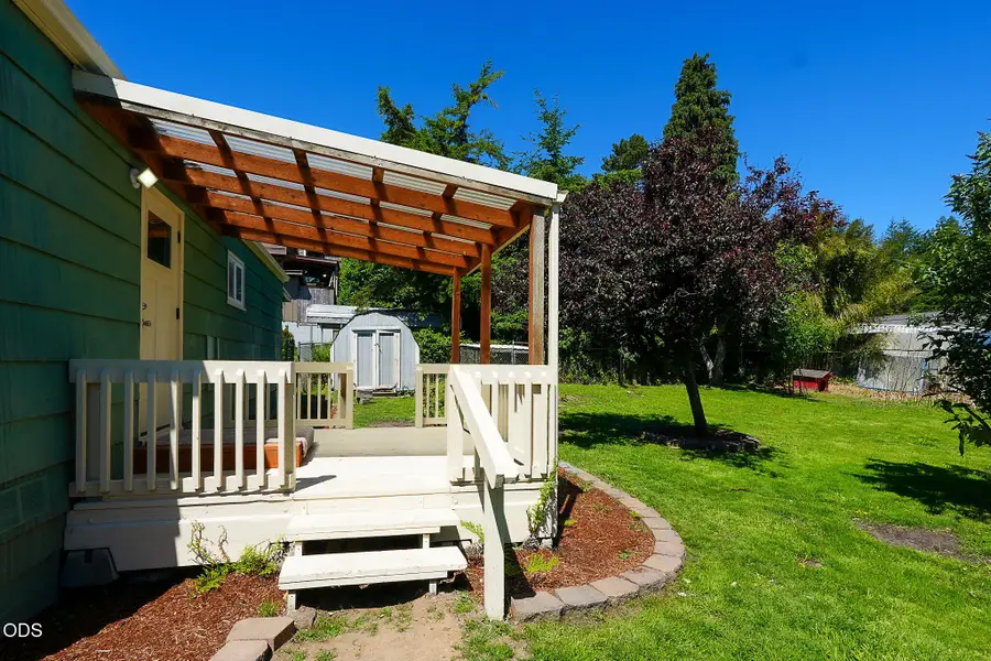 2172 17th Street, North Bend, OR 97459 - #3