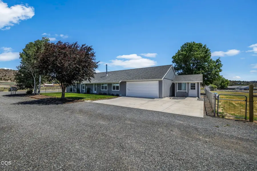 3099 NW Williams Way, Redmond, OR 97756 - #3