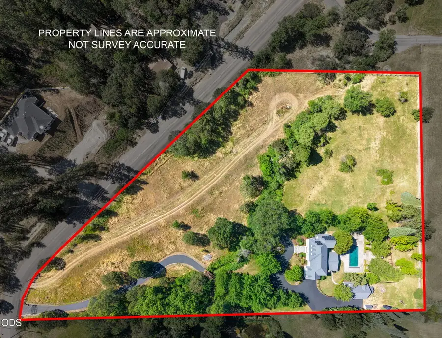 4244 Griffin Creek Road, Medford, OR 97501 - #2