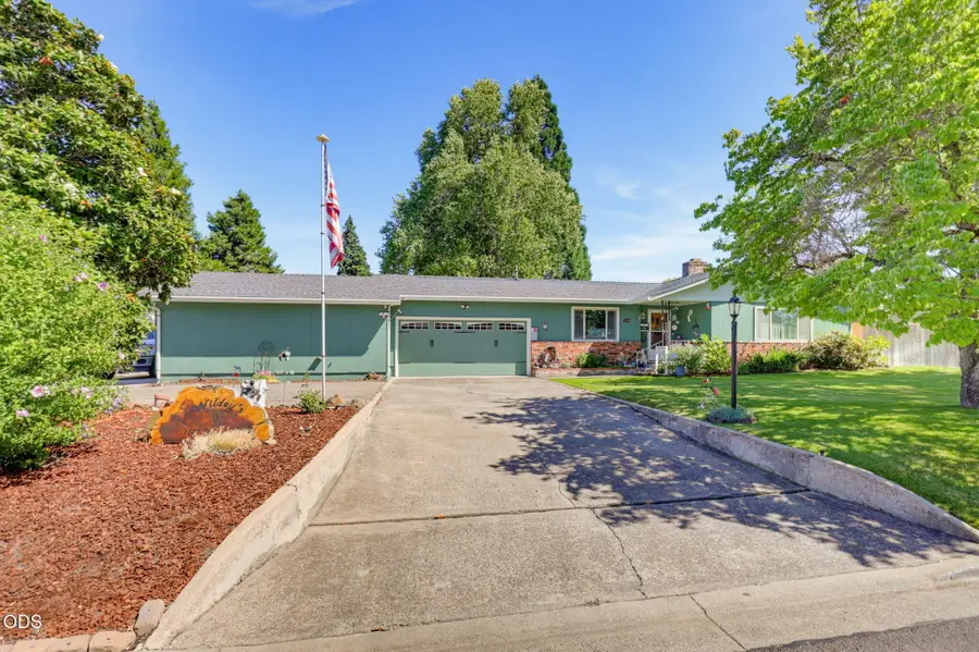 1130 Crest Drive, Central Point, OR 97502 - #3