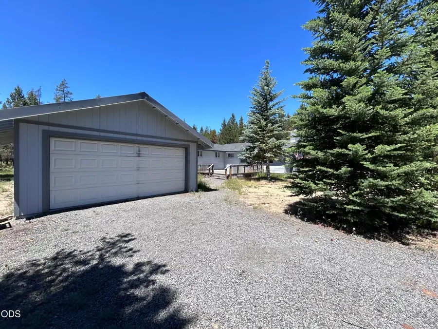 52643 Center Drive, La Pine, OR 97739 - #3