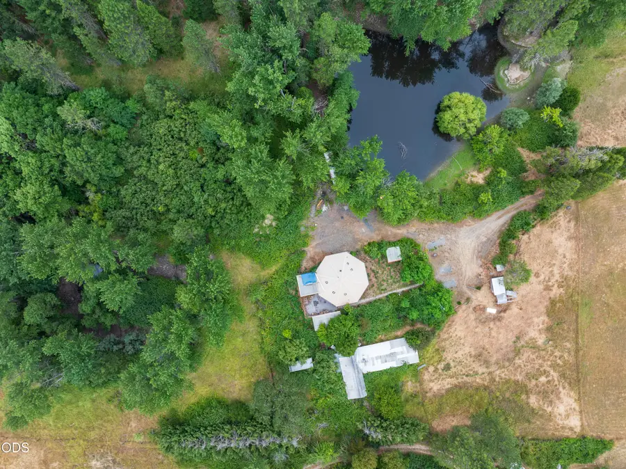 10216 W Evans Creek Road, Rogue River, OR 97537 - #3