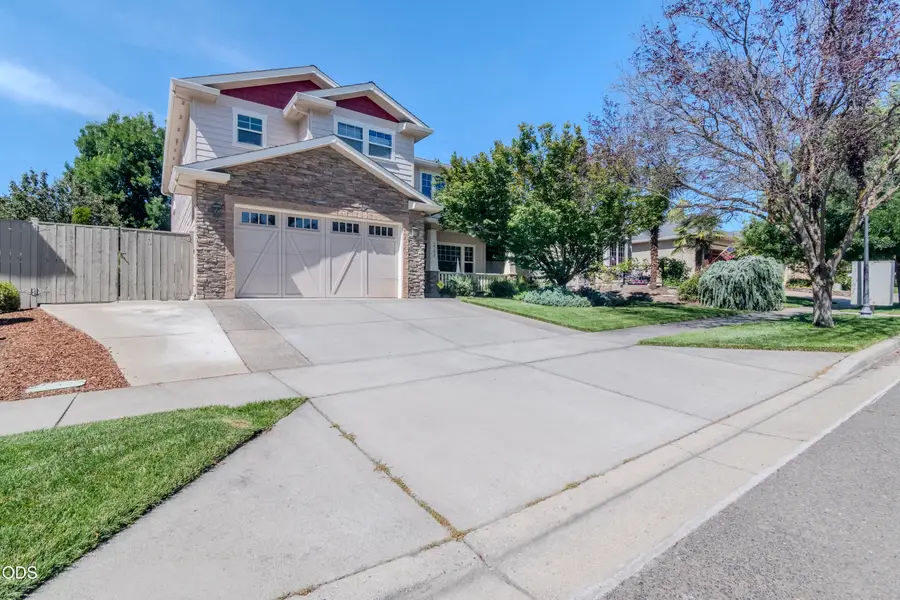 3733 Sherwood Park Drive, Medford, OR 97504 - #3