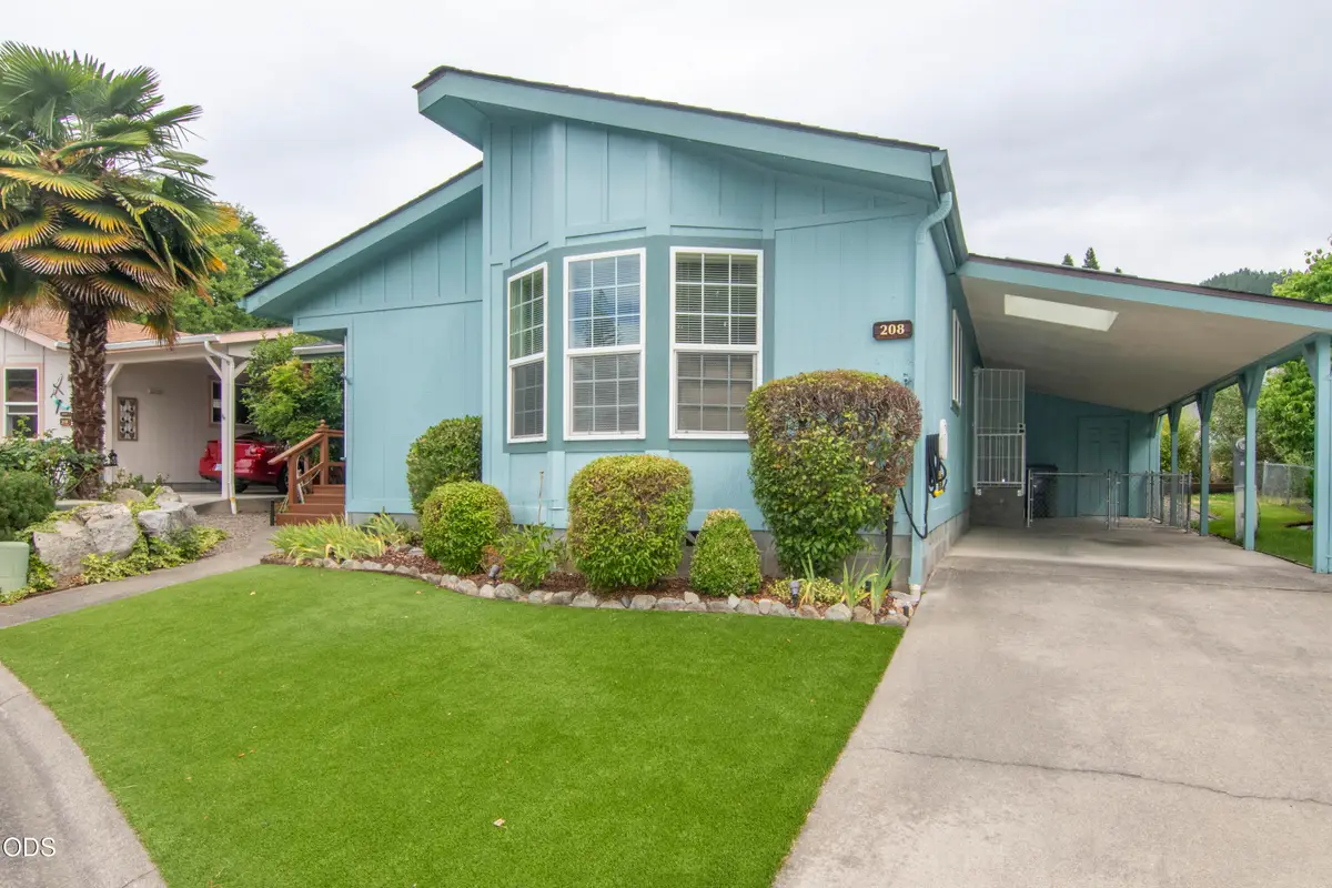 208 NW Creekside Drive, Grants Pass, OR 97526 - #1