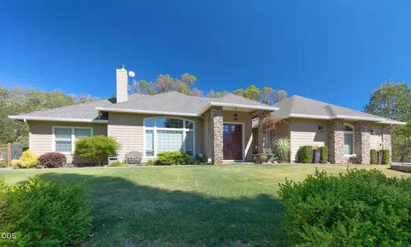 212 Isabella Lane, Grants Pass, OR 97526