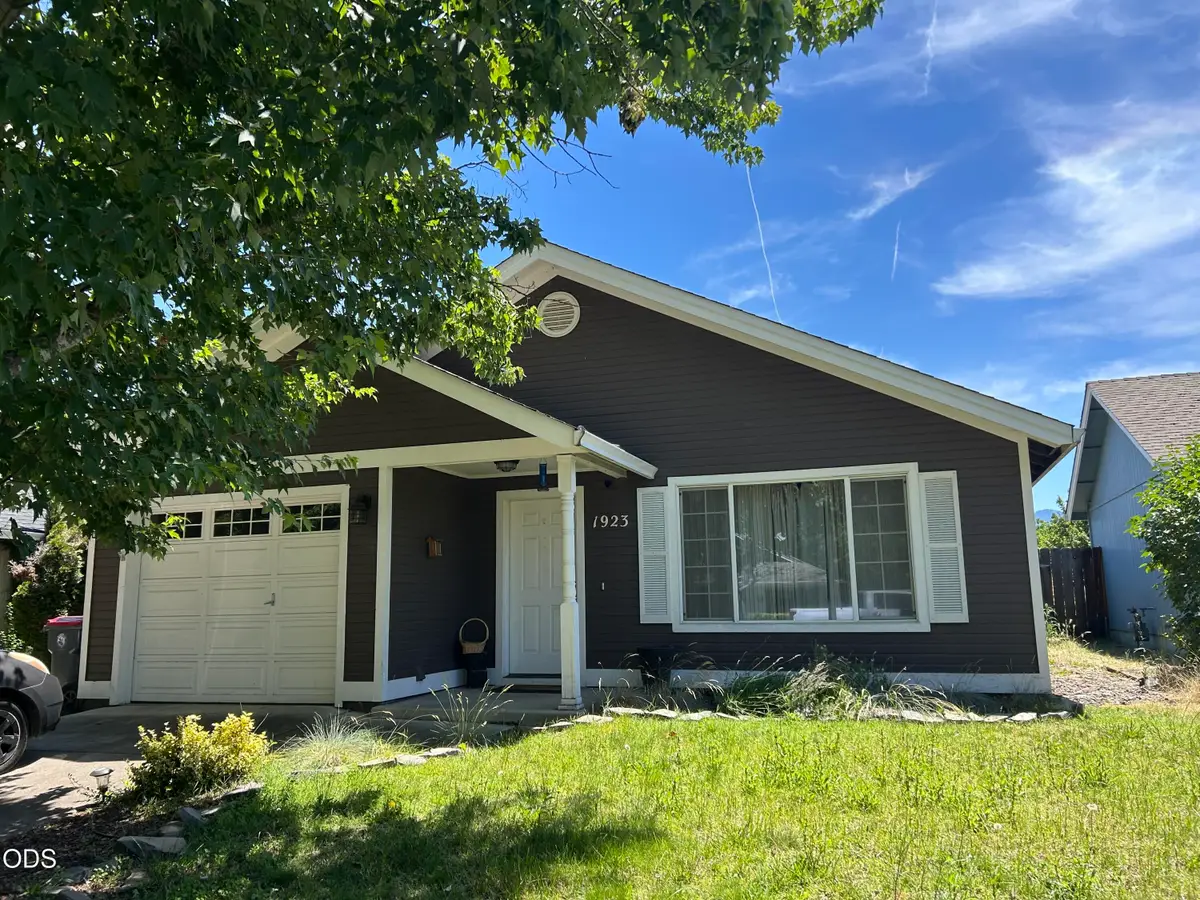 1923 Prune Street, Medford, OR 97501 - #1
