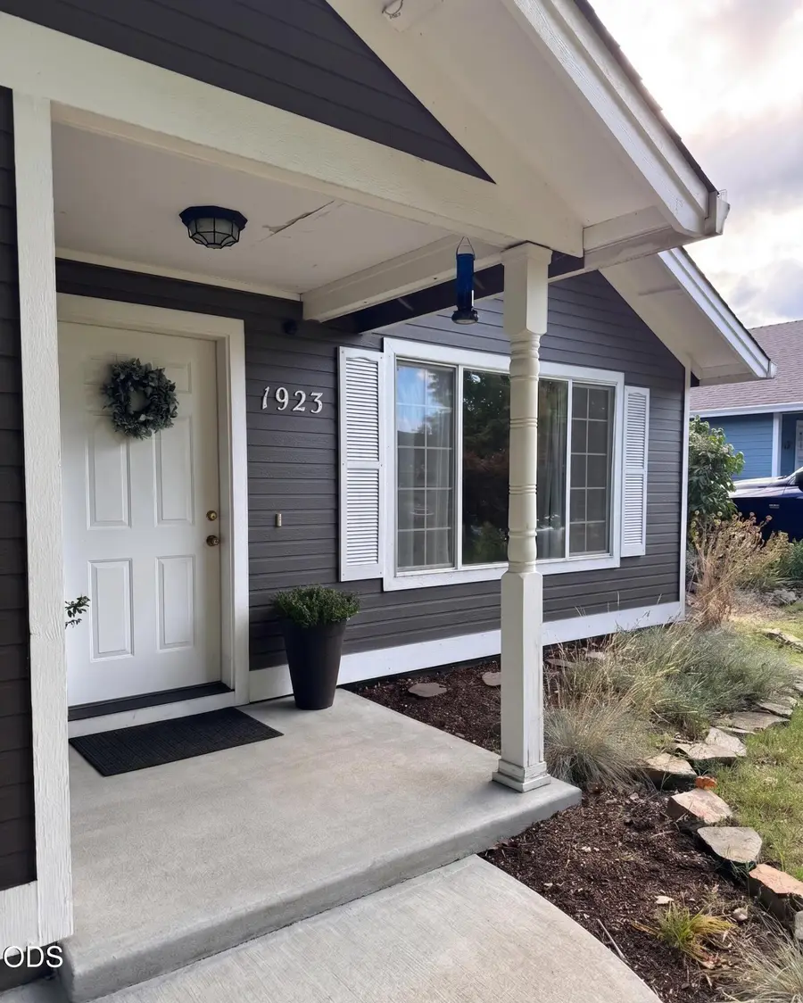 1923 Prune Street, Medford, OR 97501 - #2