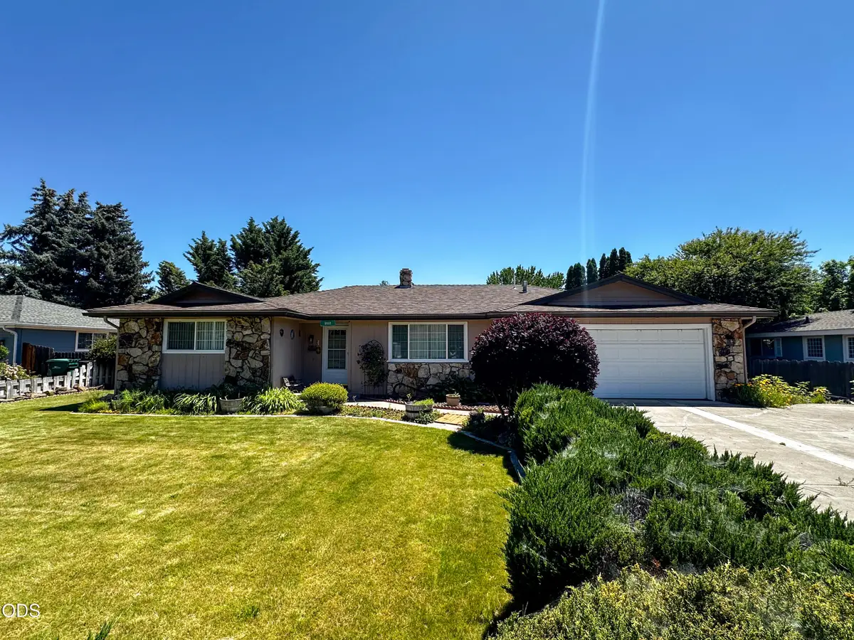 3937 Rio Vista Way, Klamath Falls, OR 97603 - #1