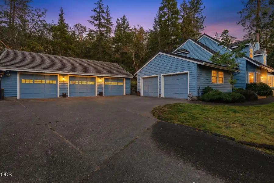 543 Serenity Lane, Grants Pass, OR 97526 - #3