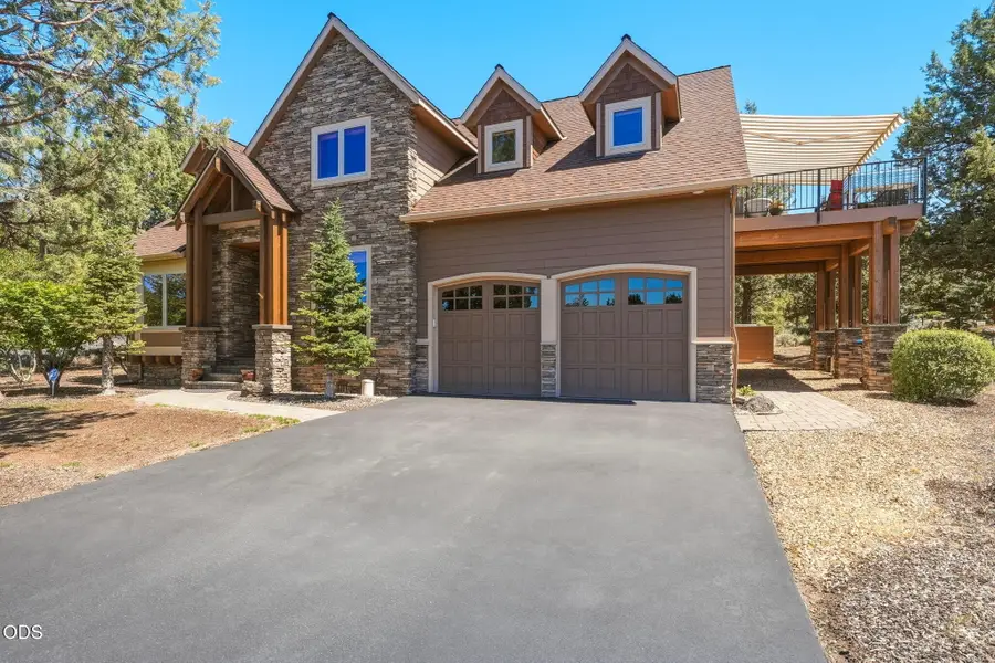 11308 Highcrest Court, Redmond, OR 97756 - #2