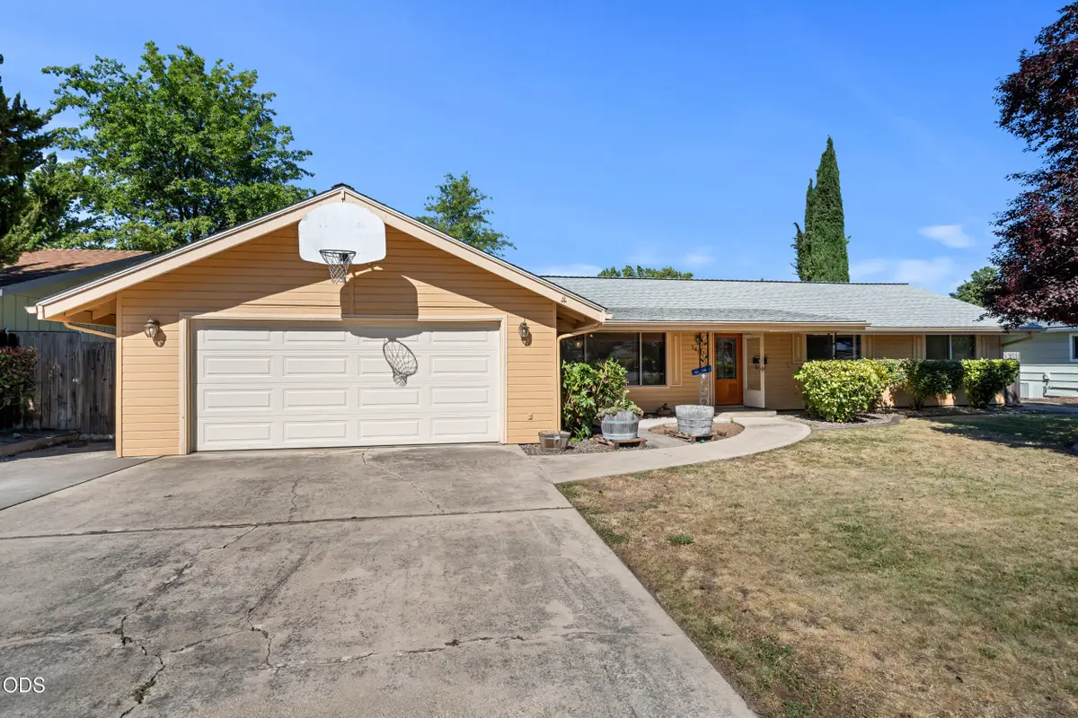 1467 Bluebonnet Avenue, Medford, OR 97504 - #1