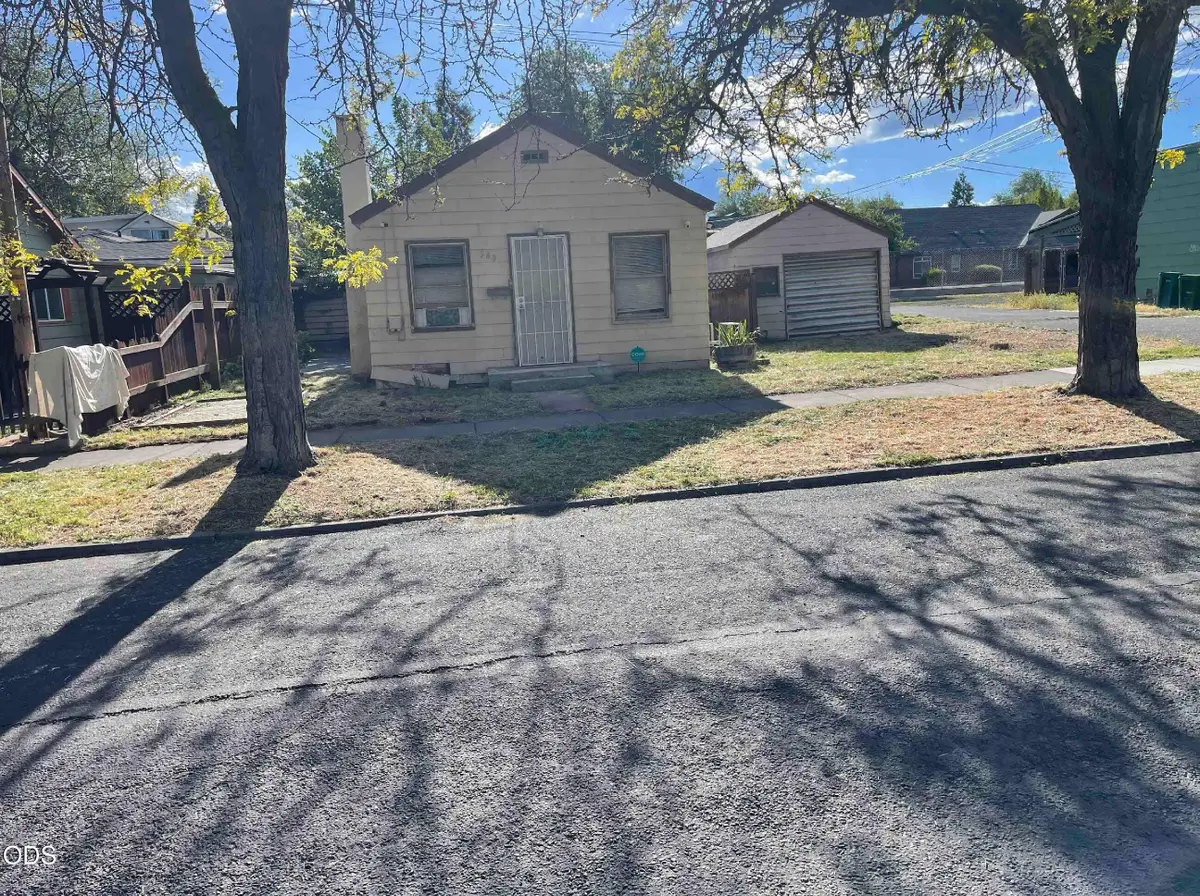 540 Division Street, Klamath Falls, OR 97601 - #1