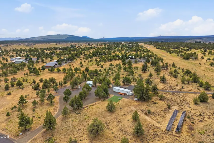 13005 SW Airstrip Lane, Culver, OR 97734 - #3