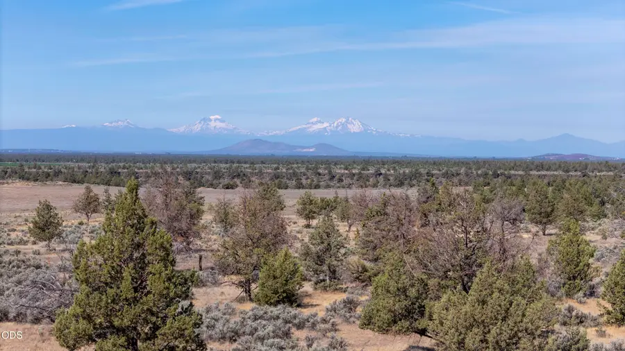 NW O'neil Highway #105, Redmond, OR 97756 - #3