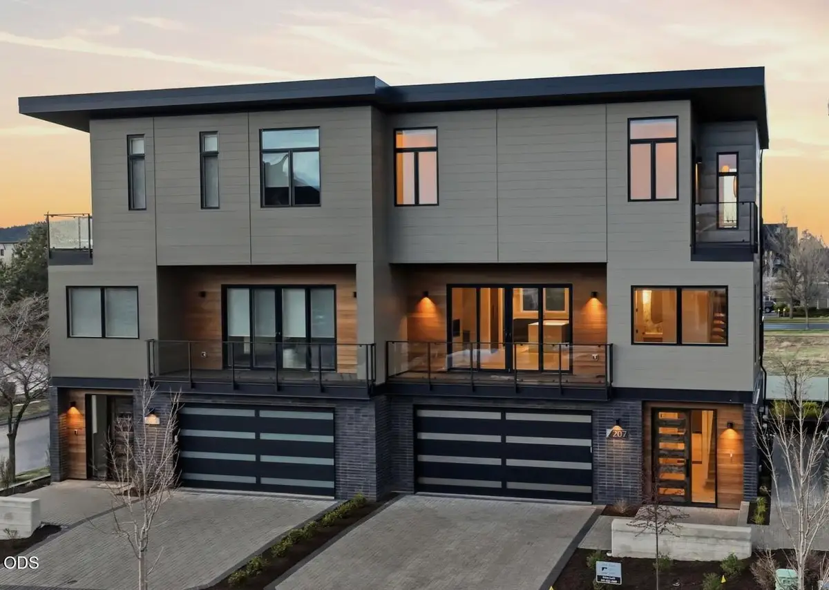 210 SW Log Court, Bend, OR 97702 - #1