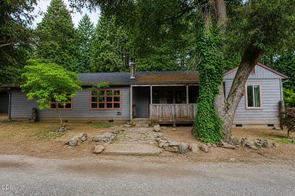 189 Bloom Road, Wolf Creek, OR 97497