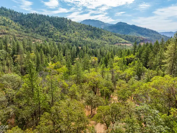 1230 W Jones Creek Road #Lot 3, Grants Pass, OR 97526