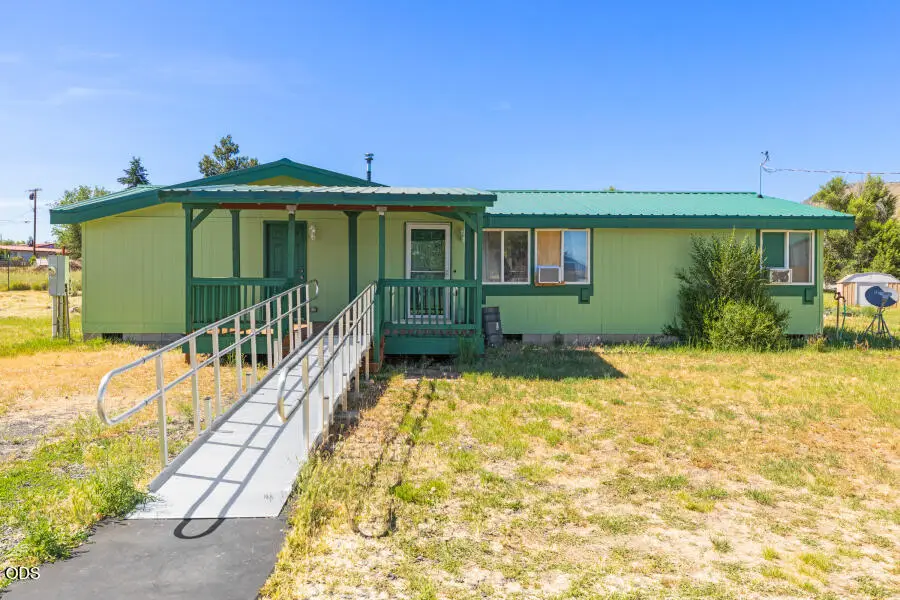 6505 Hilyard Avenue, Klamath Falls, OR 97603 - #1