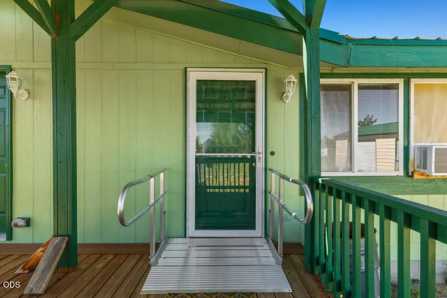 6505 Hilyard Avenue, Klamath Falls, OR 97603 - #2