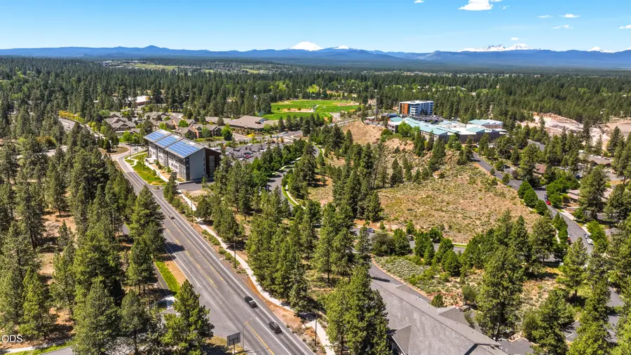 1010 SW Yates, Bend, OR 97702 - #3