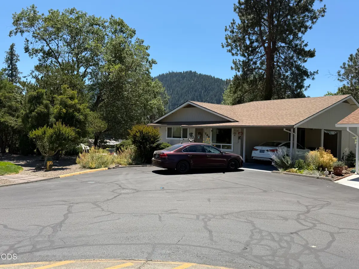 703 Brookside Circle, Rogue River, OR 97537 - #1