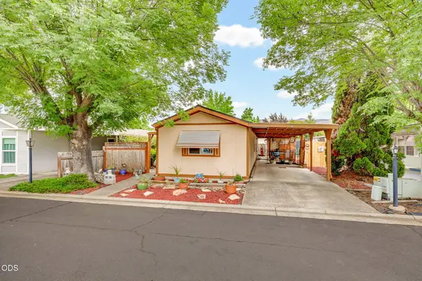 4624 S Pacific #26, Phoenix, OR 97535