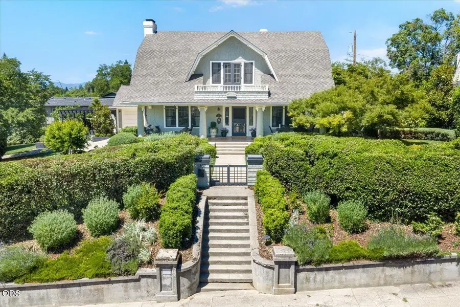 1307 Queen Anne Avenue, Medford, OR 97504 - #2