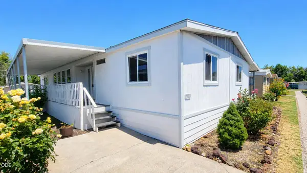 3555 S Pacific Highway #SPC 223, Medford, OR 97501