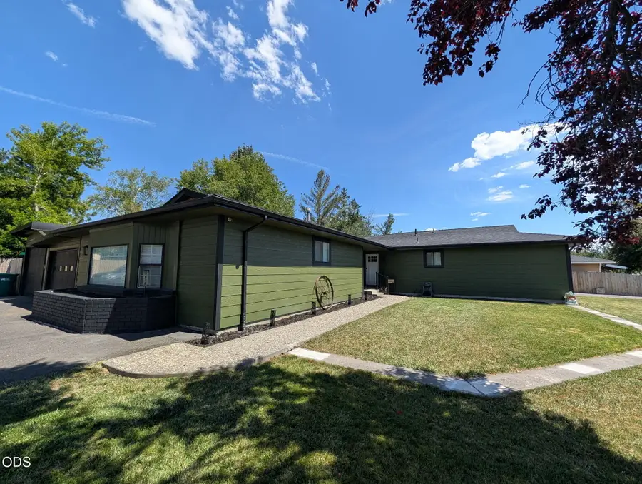 5824 Independence Avenue, Klamath Falls, OR 97603 - #3