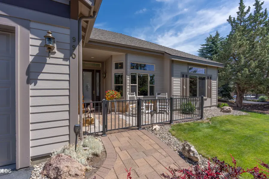 990 Victoria Falls Drive, Redmond, OR 97756 - #3
