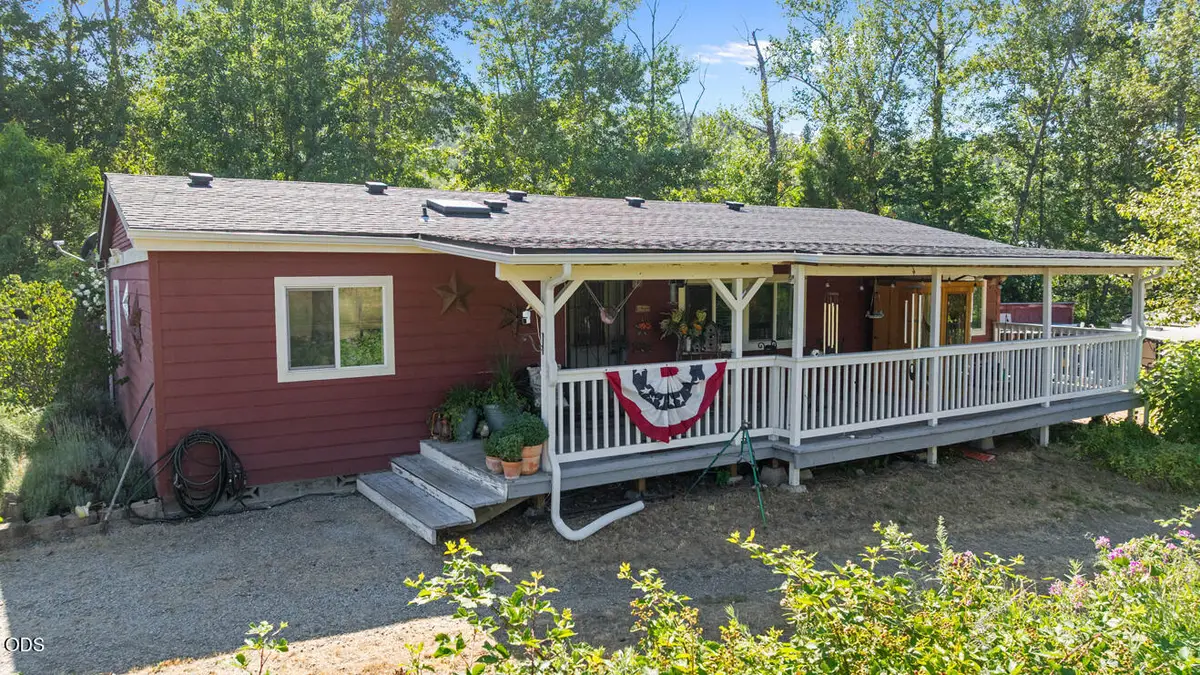 690 Foots Creek Road, Gold Hill, OR 97525 - #1
