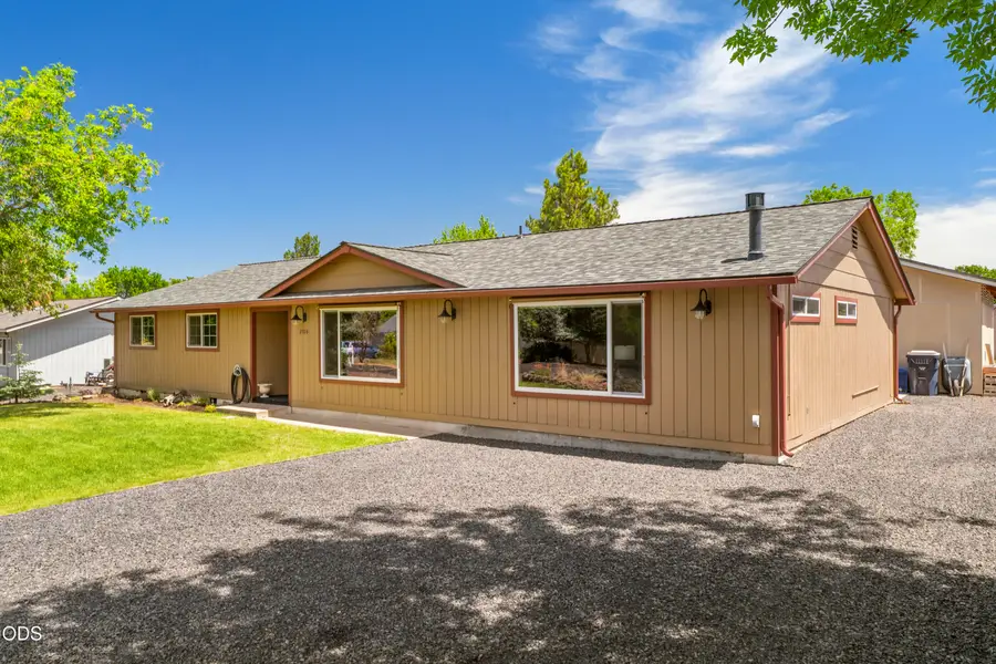 2108 NW 13th Street, Redmond, OR 97756 - #3