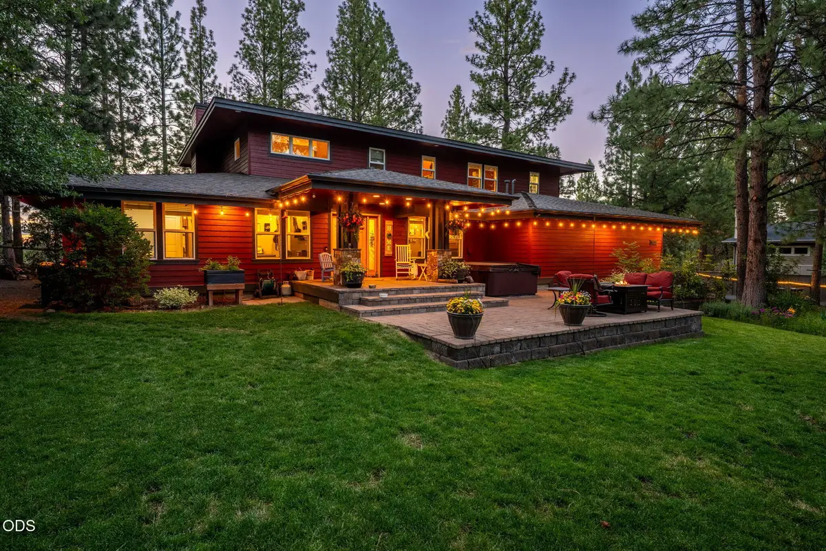 19528 E Campbell Road, Bend, OR 97702 - #1