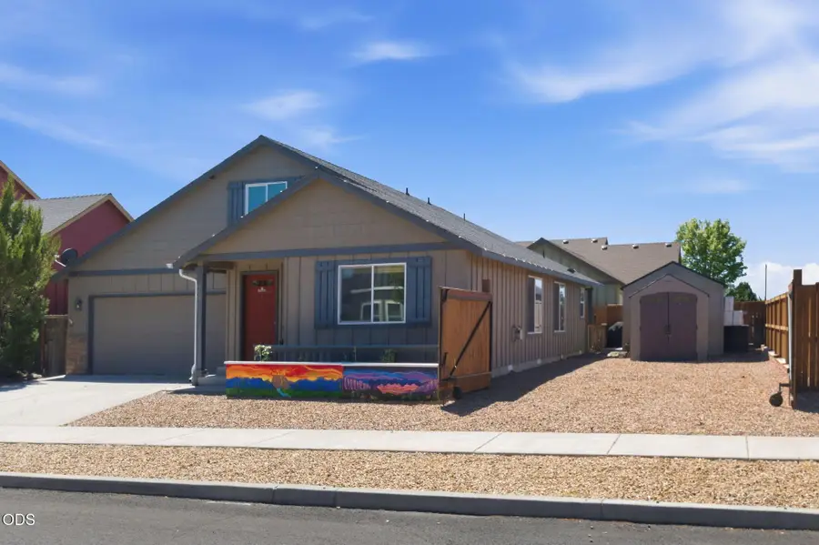 469 NW 24th Place, Redmond, OR 97756 - #2