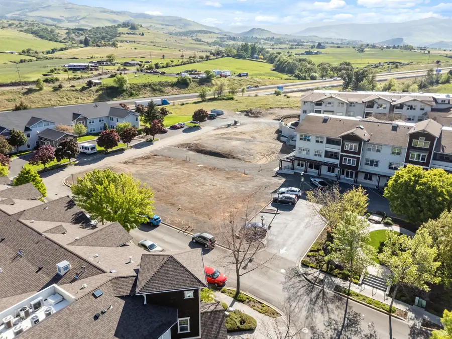993 Mountain Meadows Drive, Ashland, OR 97520 - #2
