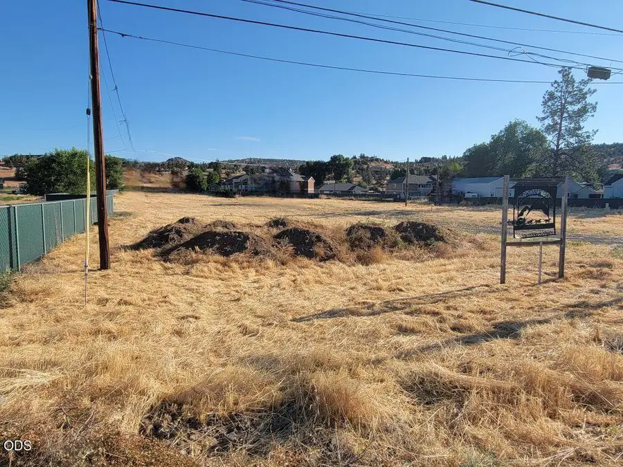 2121 NE 3rd Street, Prineville, OR 97754 - #2