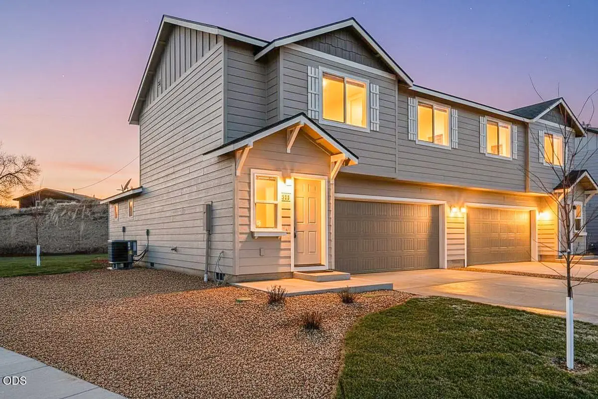 890 SE Starview, Madras, OR 97741 - #1