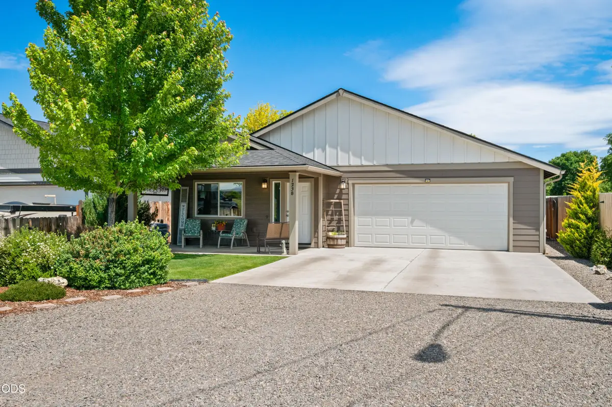 1238 NW Seehale Avenue, Prineville, OR 97754 - #1