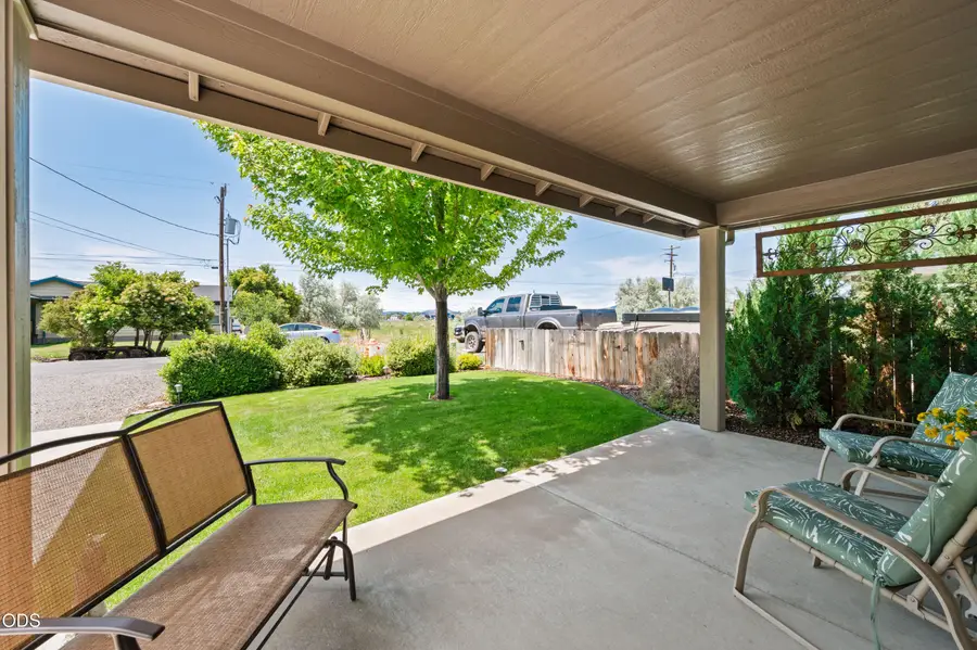 1238 NW Seehale Avenue, Prineville, OR 97754 - #3