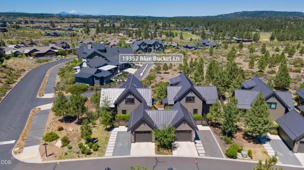 19352 Blue Bucket Lane, Bend, OR 97702
