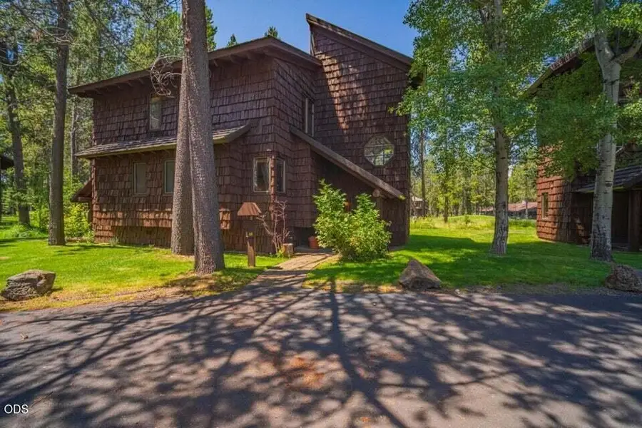 57089 Wild Lily Lane #16, Sunriver, OR 97707 - #2