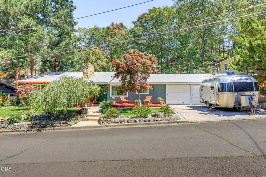492 Herbert Street, Ashland, OR 97520 - #2