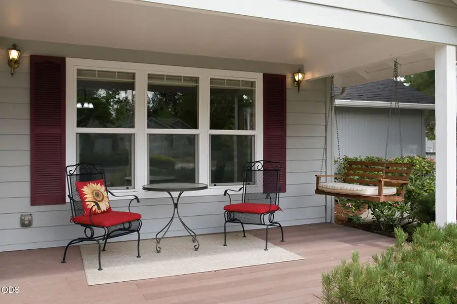 1105 SE Palmwood Court, Bend, OR 97702 - #3