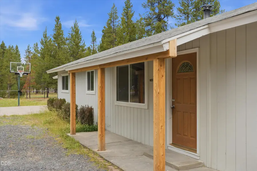 52856 Meadow Lane, La Pine, OR 97739 - #2