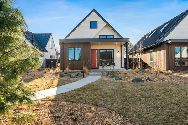3266 NW Celilo Lane #Lot 168, Bend, OR 97703