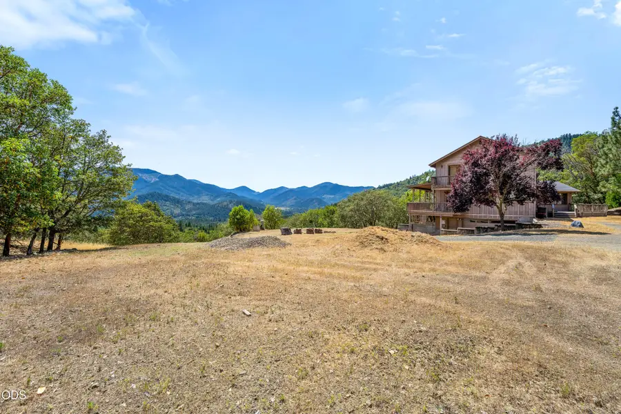 919 Scott Drive, Grants Pass, OR 97527 - #3