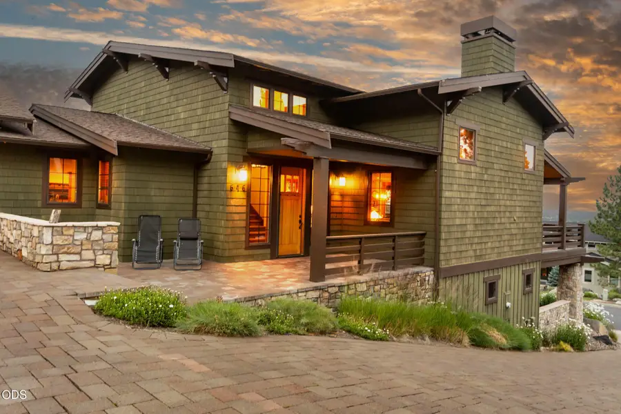 646 NW Powell Butte Loop, Bend, OR 97703 - #2