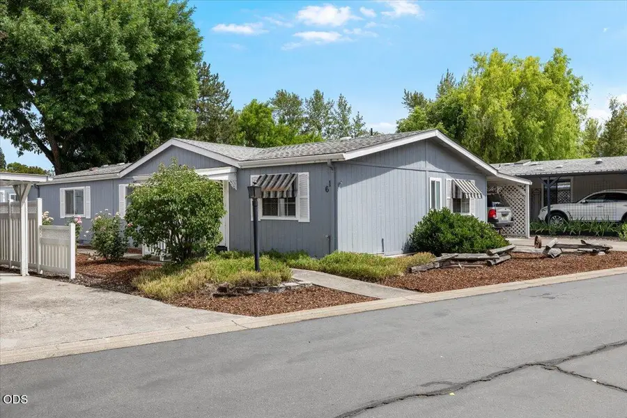 4624 S Pacific Highway #UNIT 61, Phoenix, OR 97535 - #2